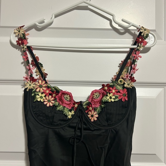 NWT Hello Molly Blooming Confidence Slip Dress with Floral details. Size M. - Picture 3 of 13